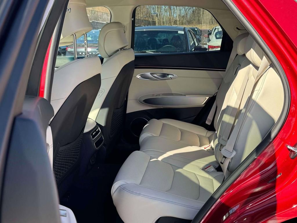 New 2026 Genesis GV70 2.5T Select AWD/4WD image 9