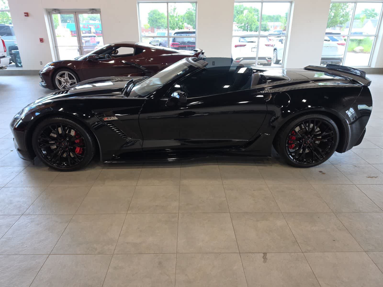 Used 2016 Chevrolet Corvette Z06 w/ 3LZ Preferred Equipment Group RWD image 11