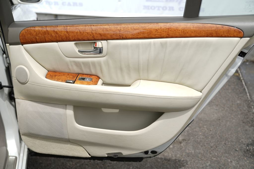Used 2005 Lexus LS 430 RWD image 35