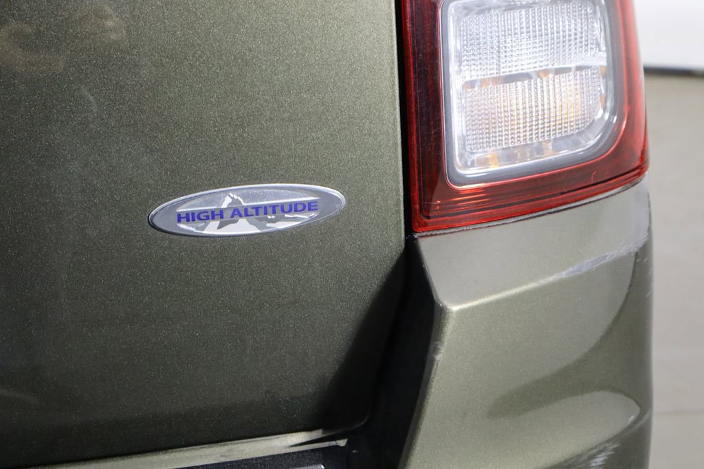 Used 2016 Jeep Compass High Altitude image 34