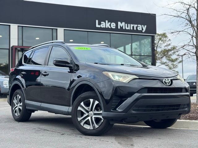 Used 2016 Toyota RAV4 LE image 1