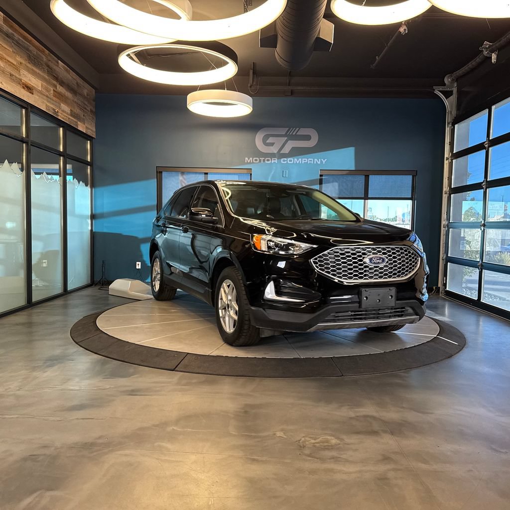 Used 2023 Ford Edge SEL