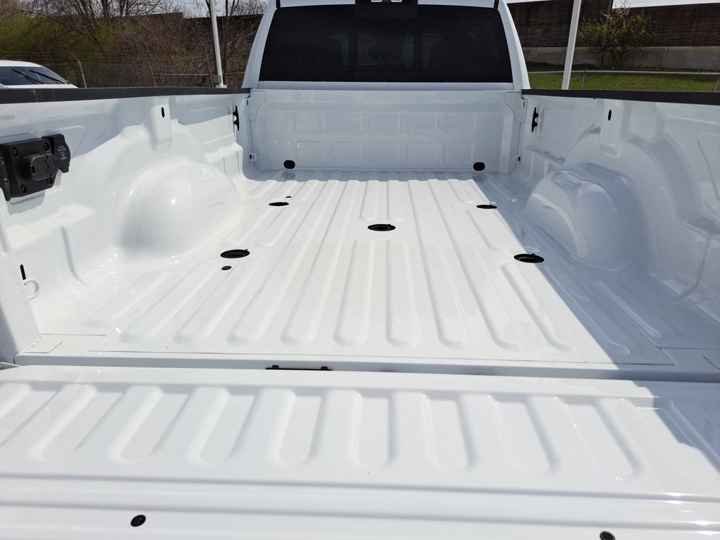 New 2026 RAM 3500 Tradesman AWD/4WD image 7