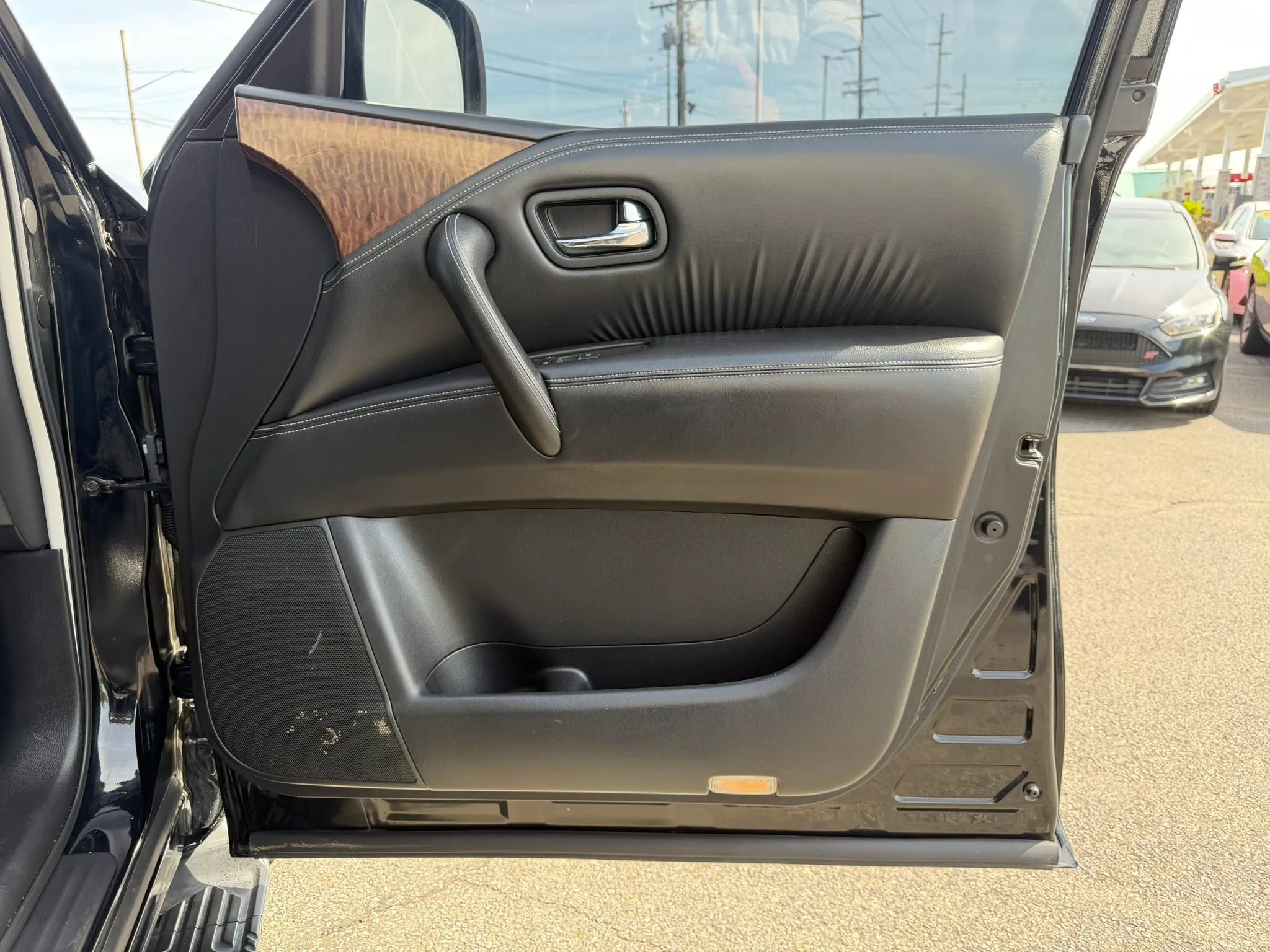 Used 2018 Nissan Armada SL w/ Moonroof Package image 35