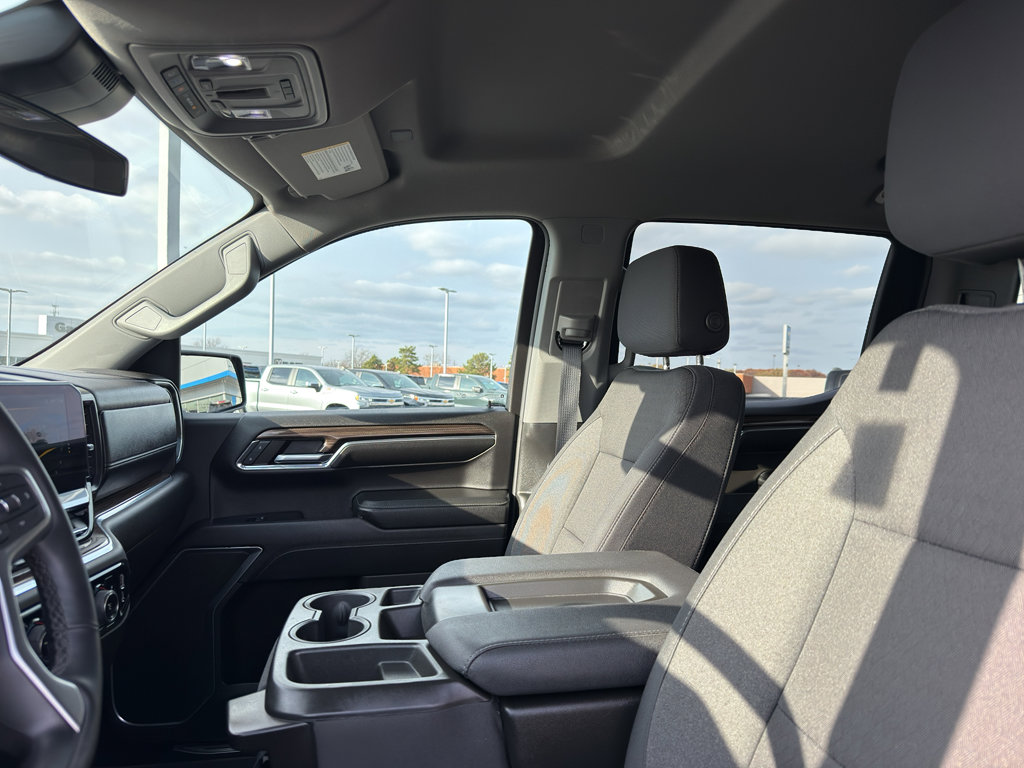 Used 2024 Chevrolet Silverado 1500 LT w/ Z71 Off-Road Package image 28