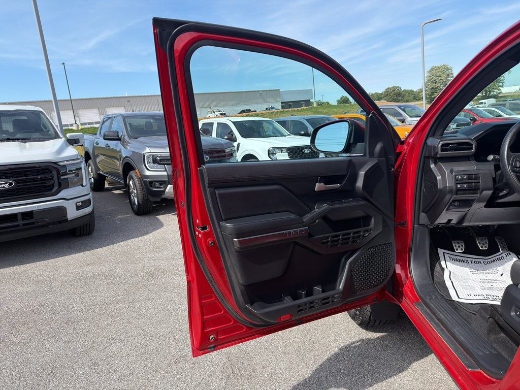 Used 2024 Toyota Tacoma TRD Sport AWD/4WD image 17