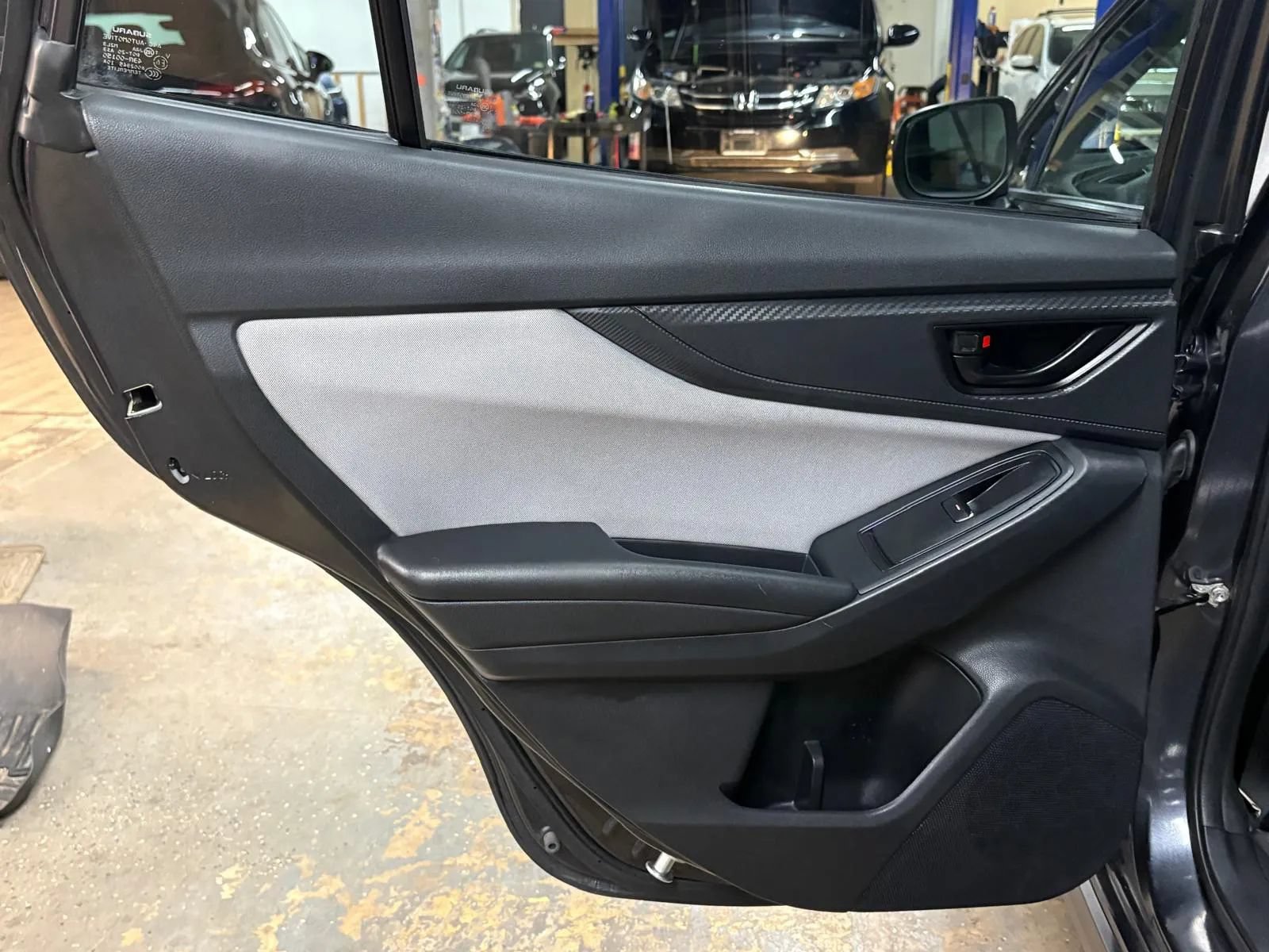 Used 2018 Subaru Crosstrek 2.0i Premium AWD/4WD image 26