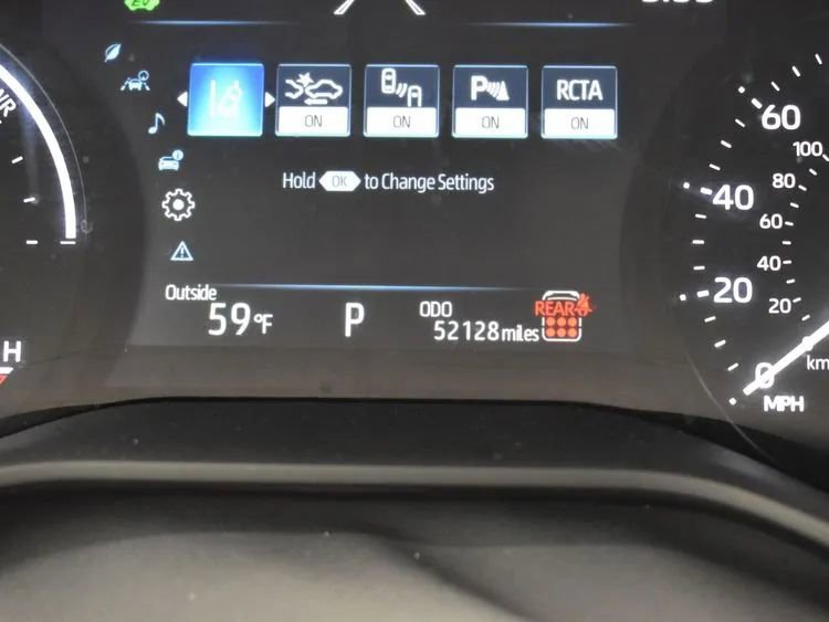 Used 2025 Toyota Sienna XLE image 29