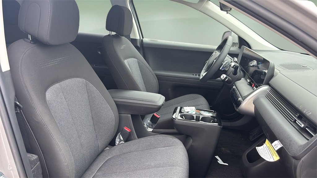 Certified 2025 Hyundai Ioniq 5 SE image 13