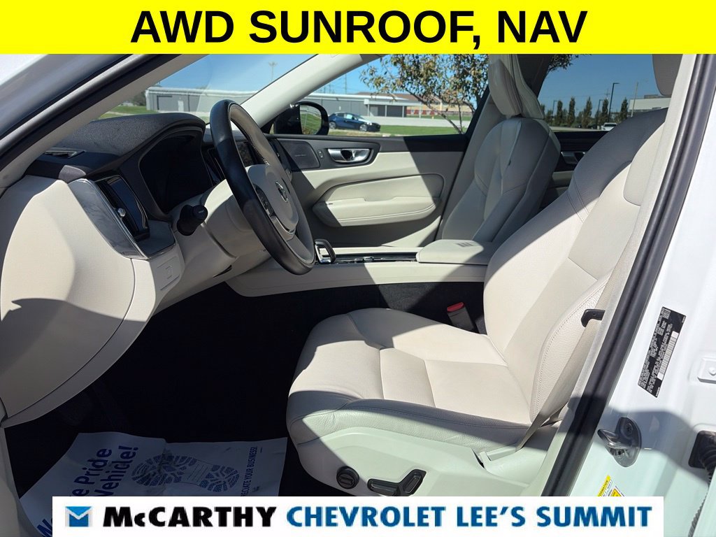 Used 2024 Volvo XC60 B5 Plus AWD/4WD image 46