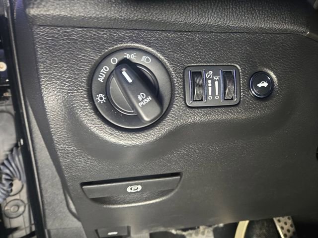 Used 2020 Dodge Challenger R/T Scat Pack image 6