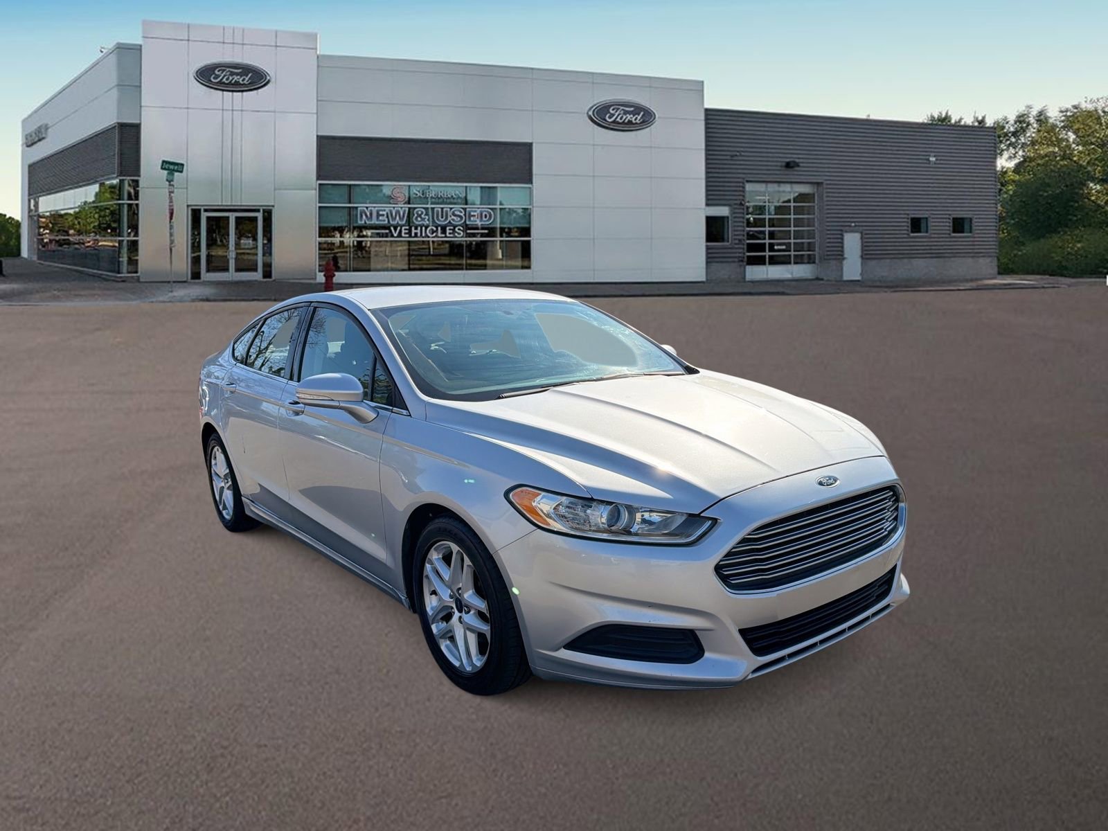Used 2016 Ford Fusion SE FWD image 2