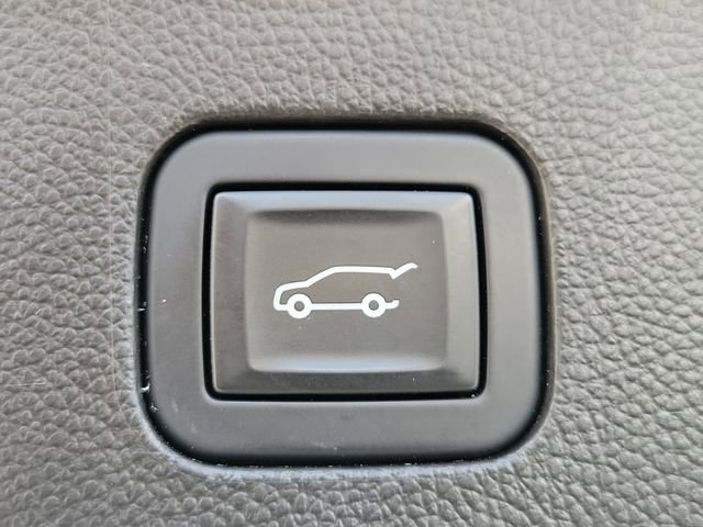 Used 2019 Buick Enclave Avenir w/ Avenir Technology Package AWD/4WD image 10