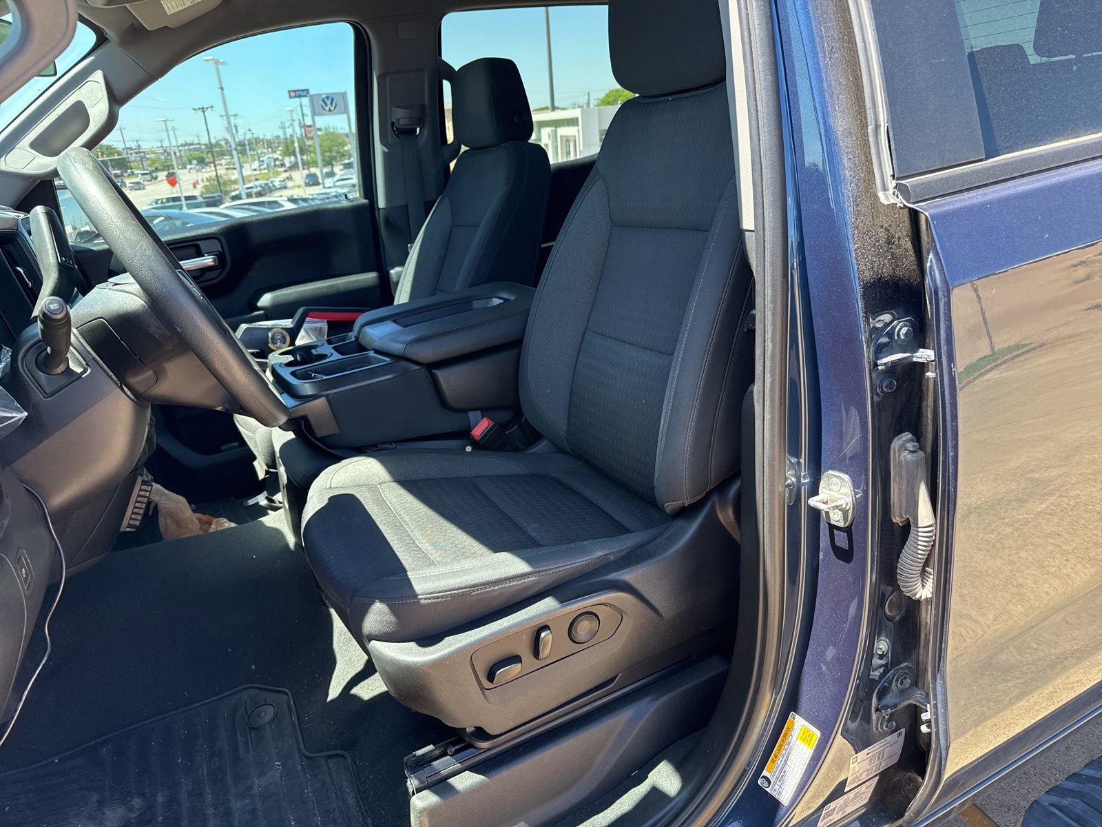 Used 2022 Chevrolet Silverado 1500 Custom Trail Boss w/ LPO, Dark Essentials Package image 14