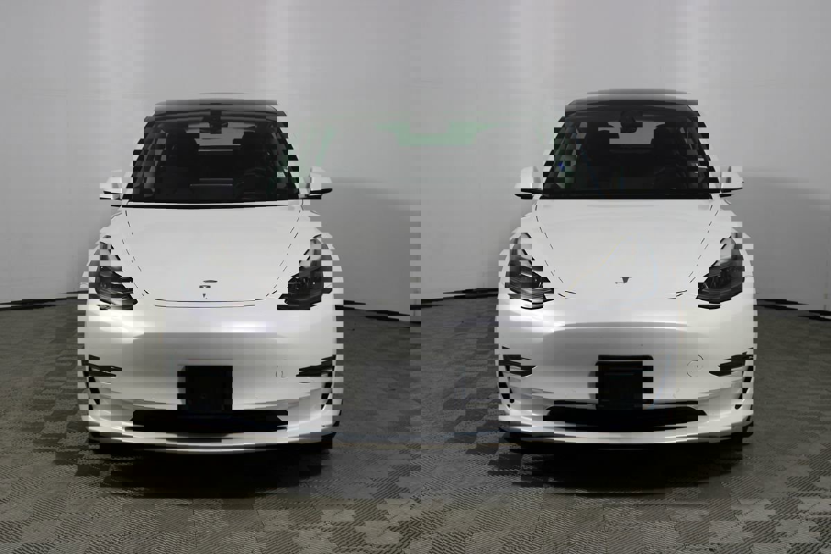 Used 2021 Tesla Model 3 Standard Range Plus image 25