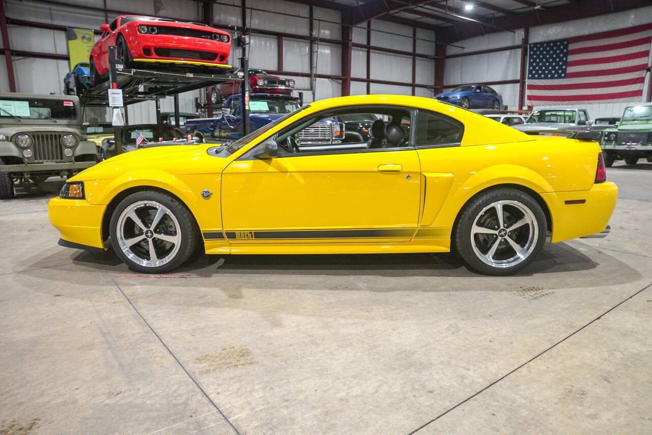 Used 2004 Ford Mustang Mach 1 RWD image 4