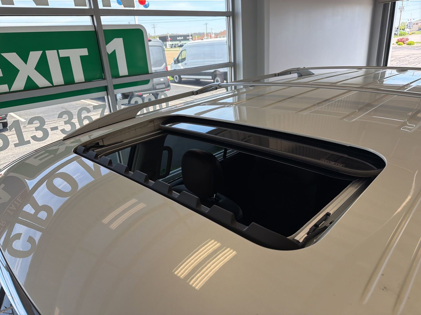 Used 2023 INFINITI QX80 Premium Select w/ Cargo Package AWD/4WD image 35