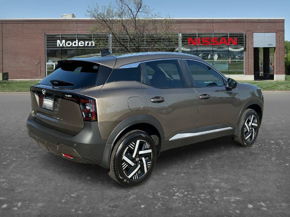 Certified 2026 Nissan Kicks SV FWD image 4