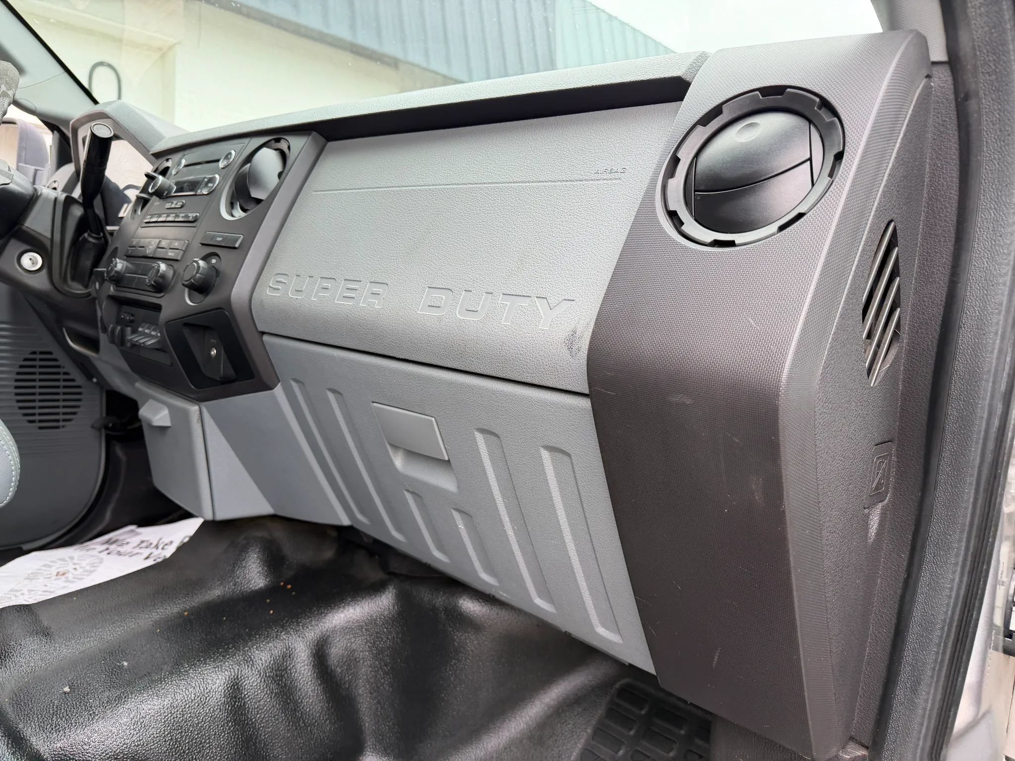 Used 2011 Ford F550 2WD Crew Cab Super Duty image 14