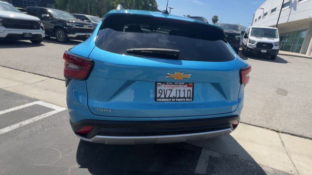 Used 2025 Chevrolet Trax LT w/ Driver Confidence Package FWD image 7