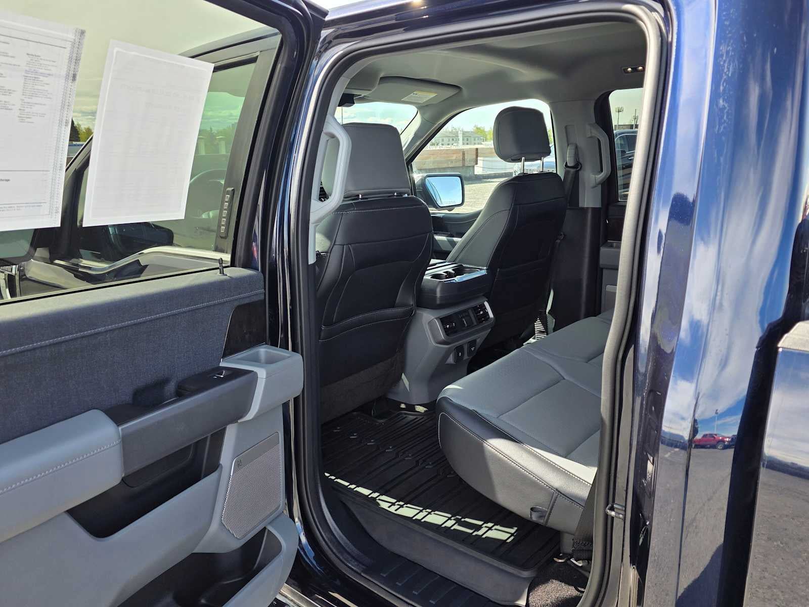 Used 2022 Ford F150 Lariat w/ Equipment Group 502A High AWD/4WD image 15