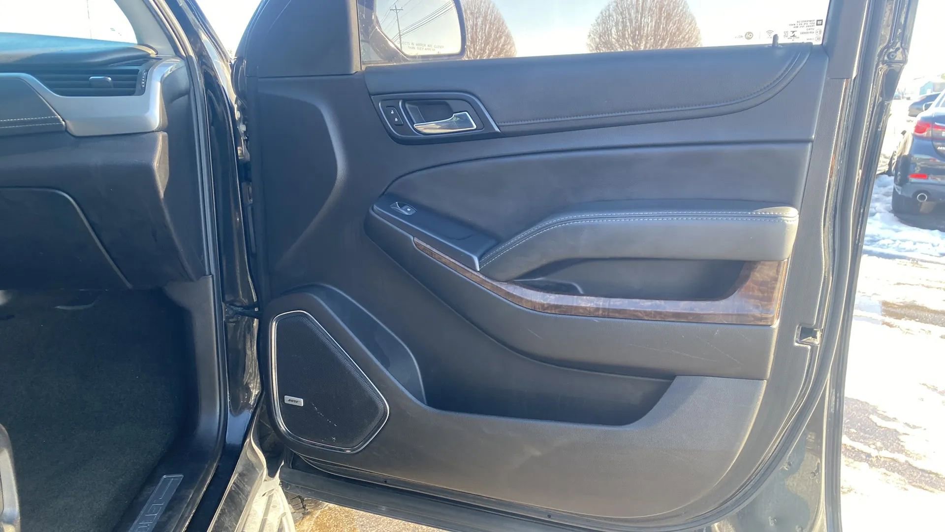 Used 2018 Chevrolet Suburban LT image 13