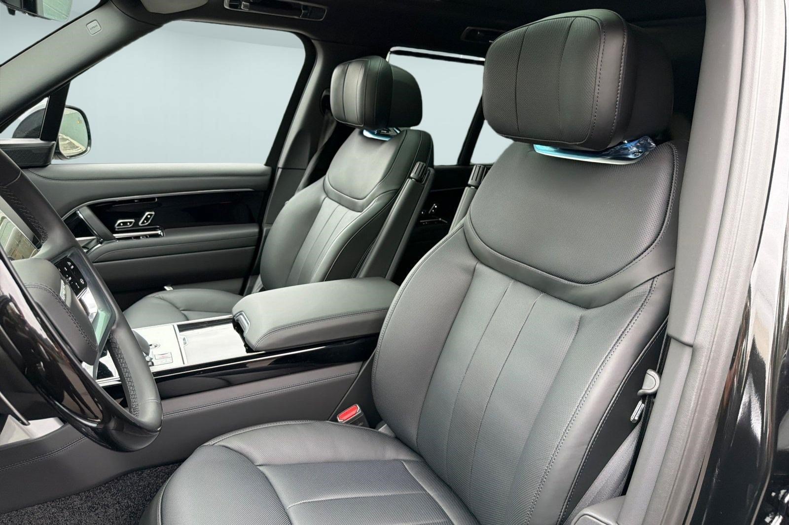 New 2026 Land Rover Range Rover Autobiography AWD/4WD image 5