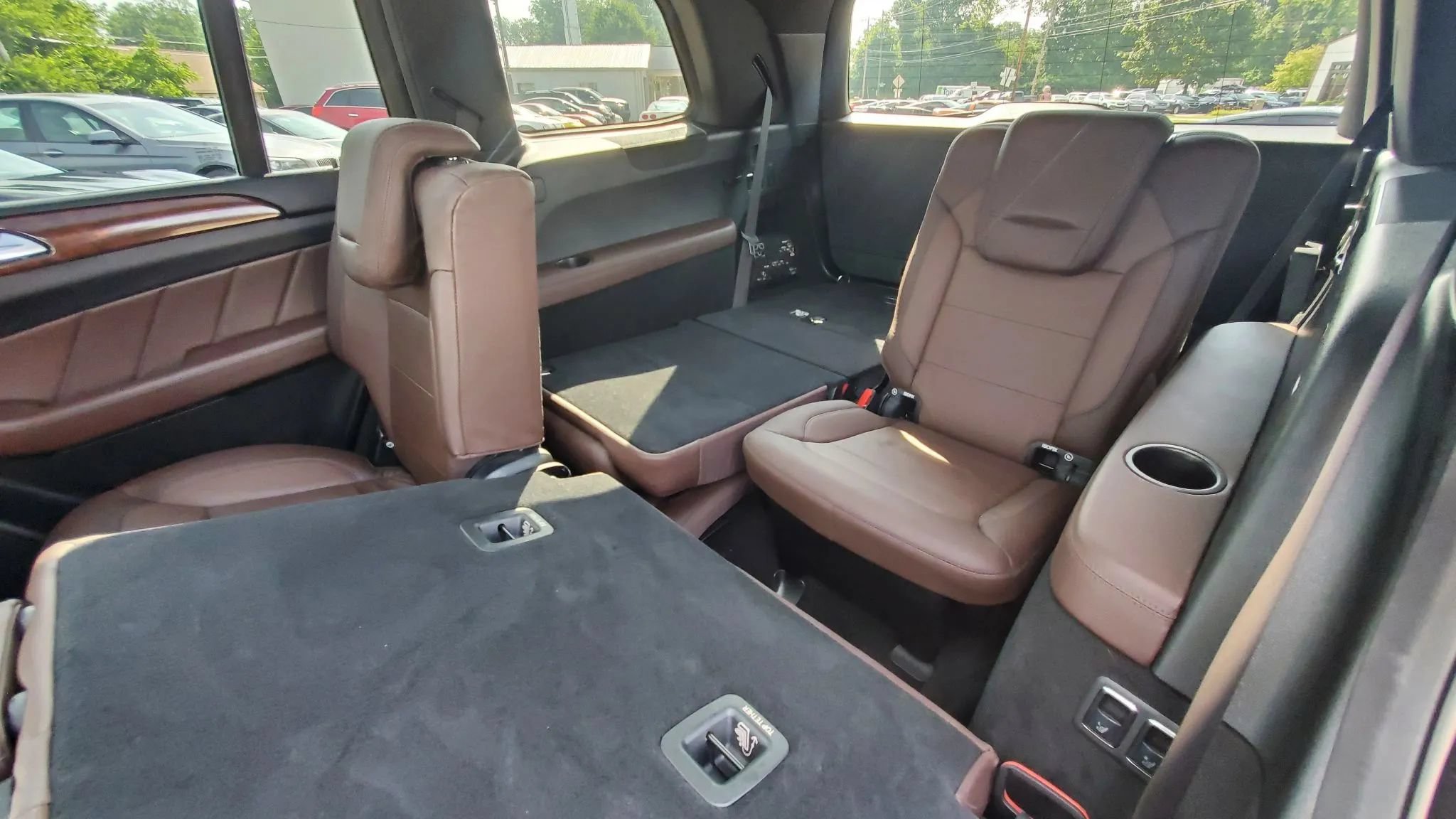 Used 2015 Mercedes-Benz GL 450 4MATIC image 39