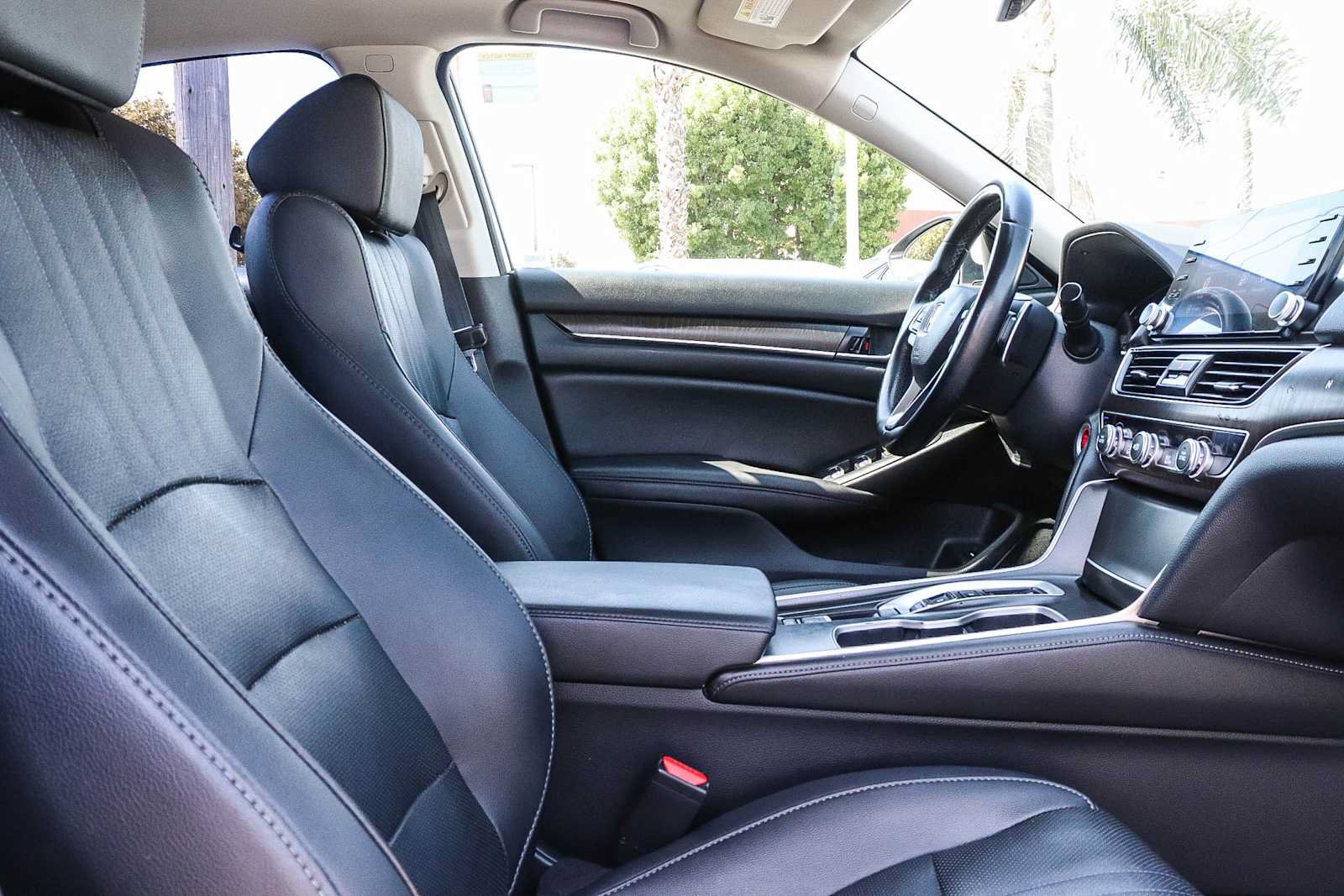 Used 2020 Honda Accord Touring image 26