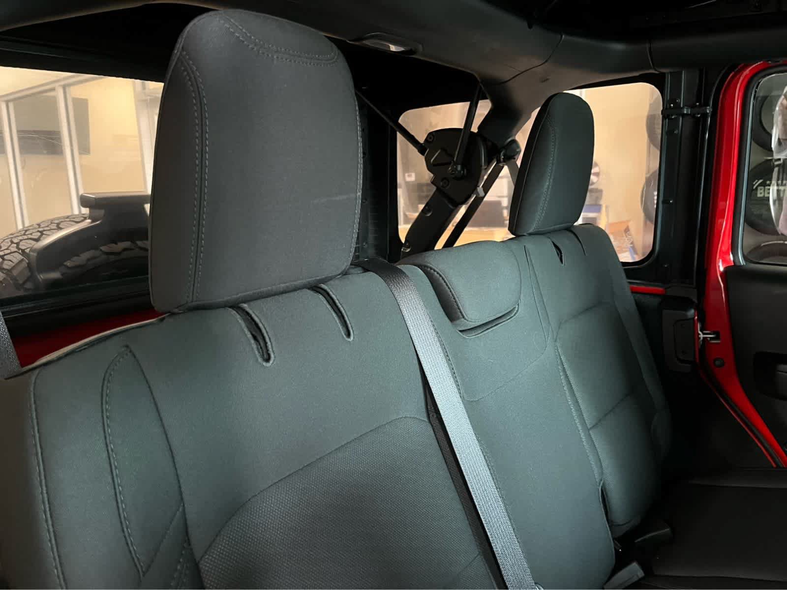 Used 2022 Jeep Wrangler Unlimited Sport AWD/4WD image 31