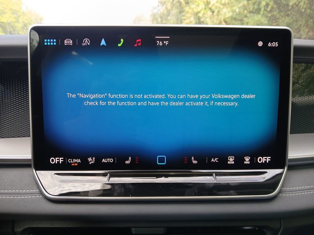 New 2025 Volkswagen Tiguan SE image 19