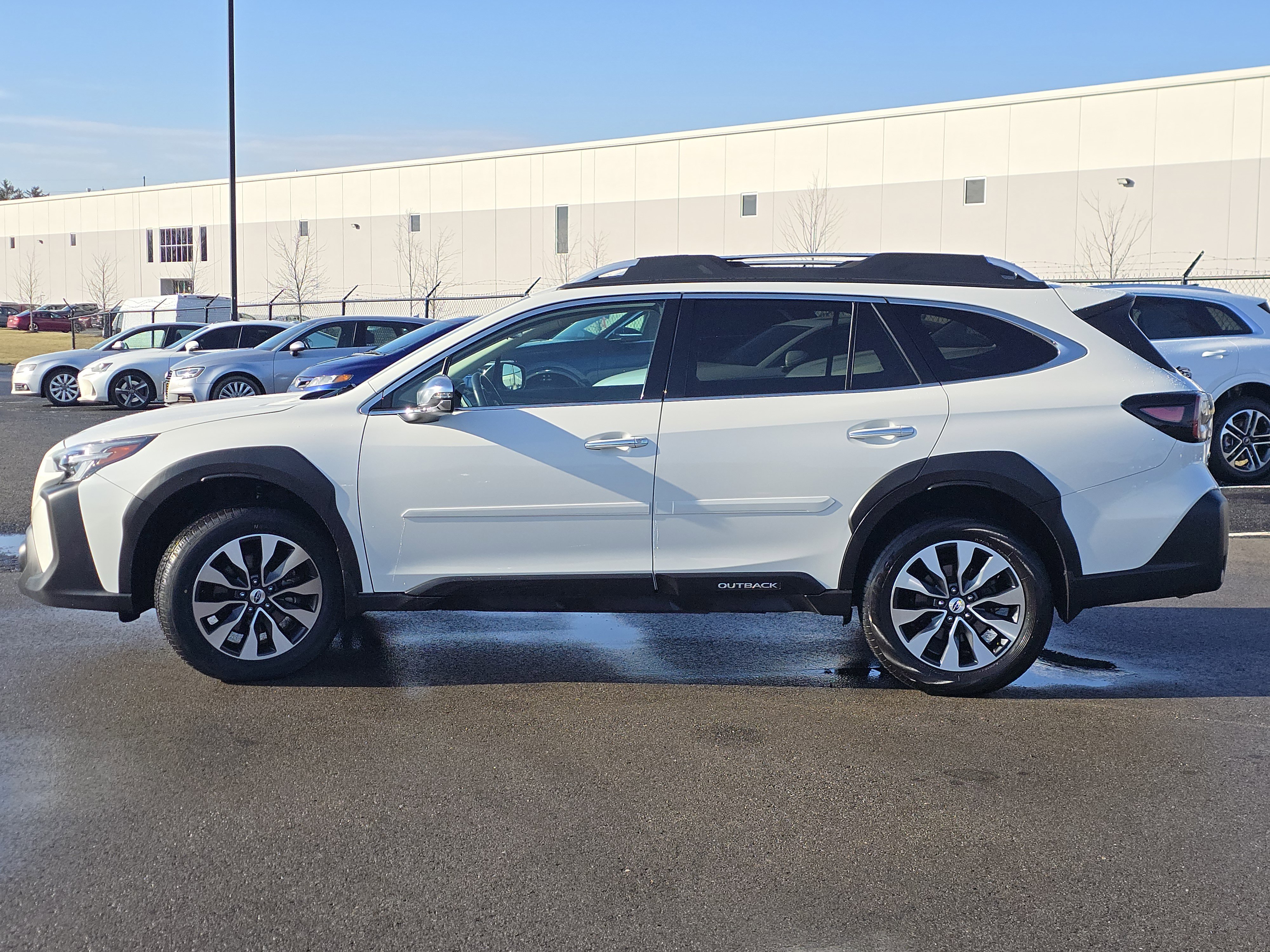 Certified 2023 Subaru Outback Touring XT image 4