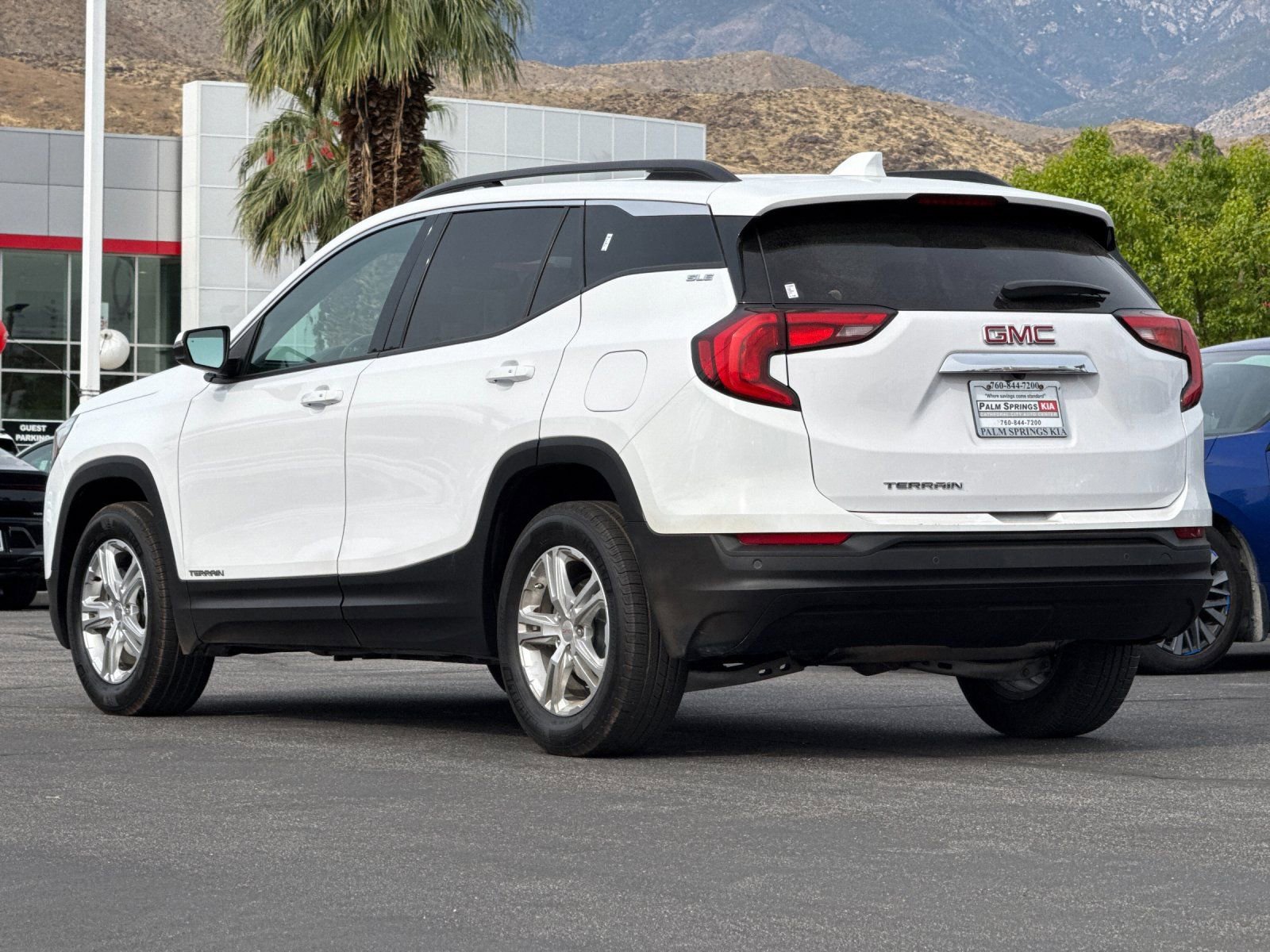 Used 2018 GMC Terrain SLE w/ Driver Convenience Package image 5