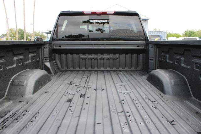 Used 2024 GMC Sierra 2500 Denali w/ Denali Reserve Package image 10