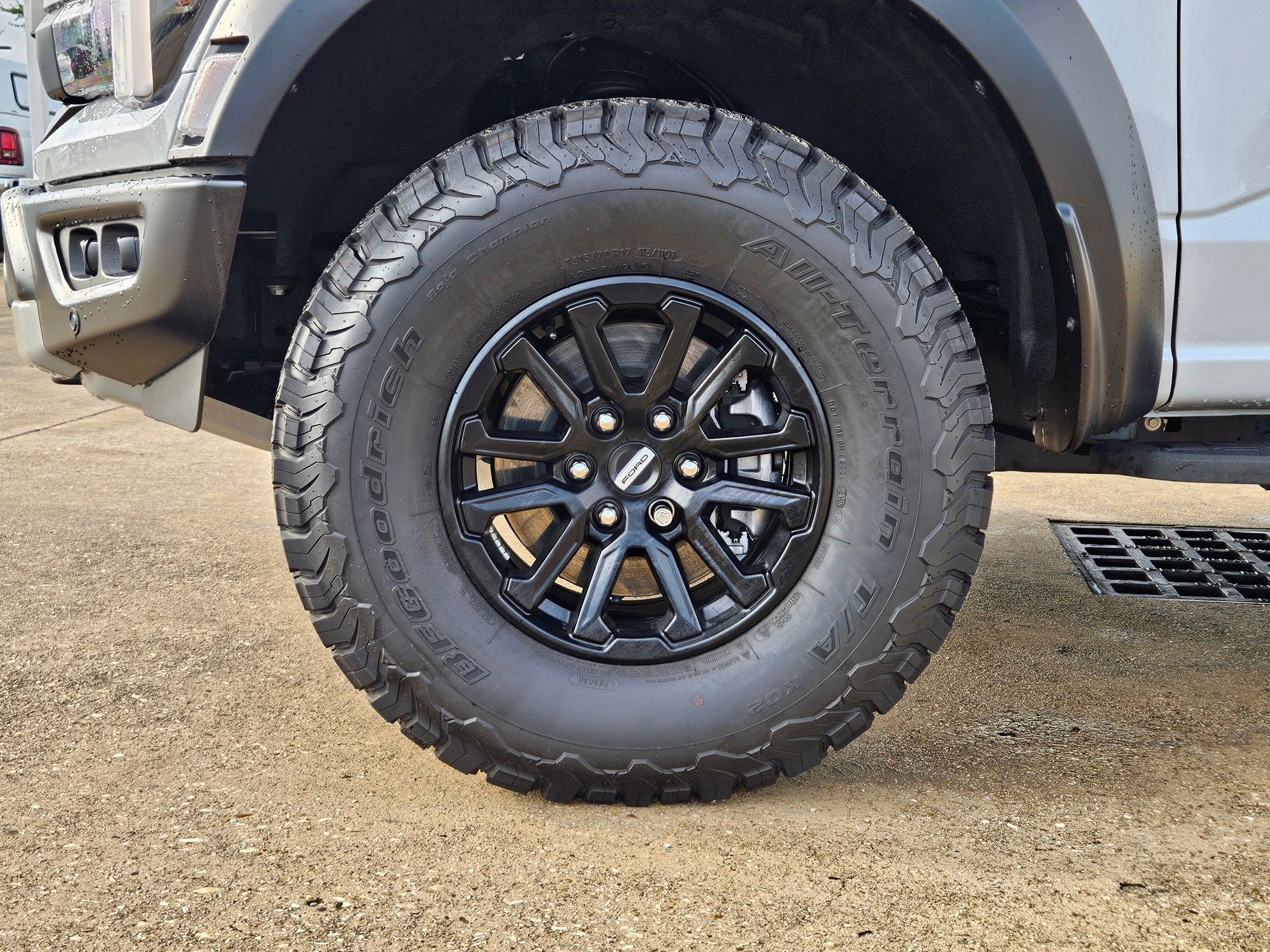 Certified 2025 Ford F150 Raptor AWD/4WD image 13