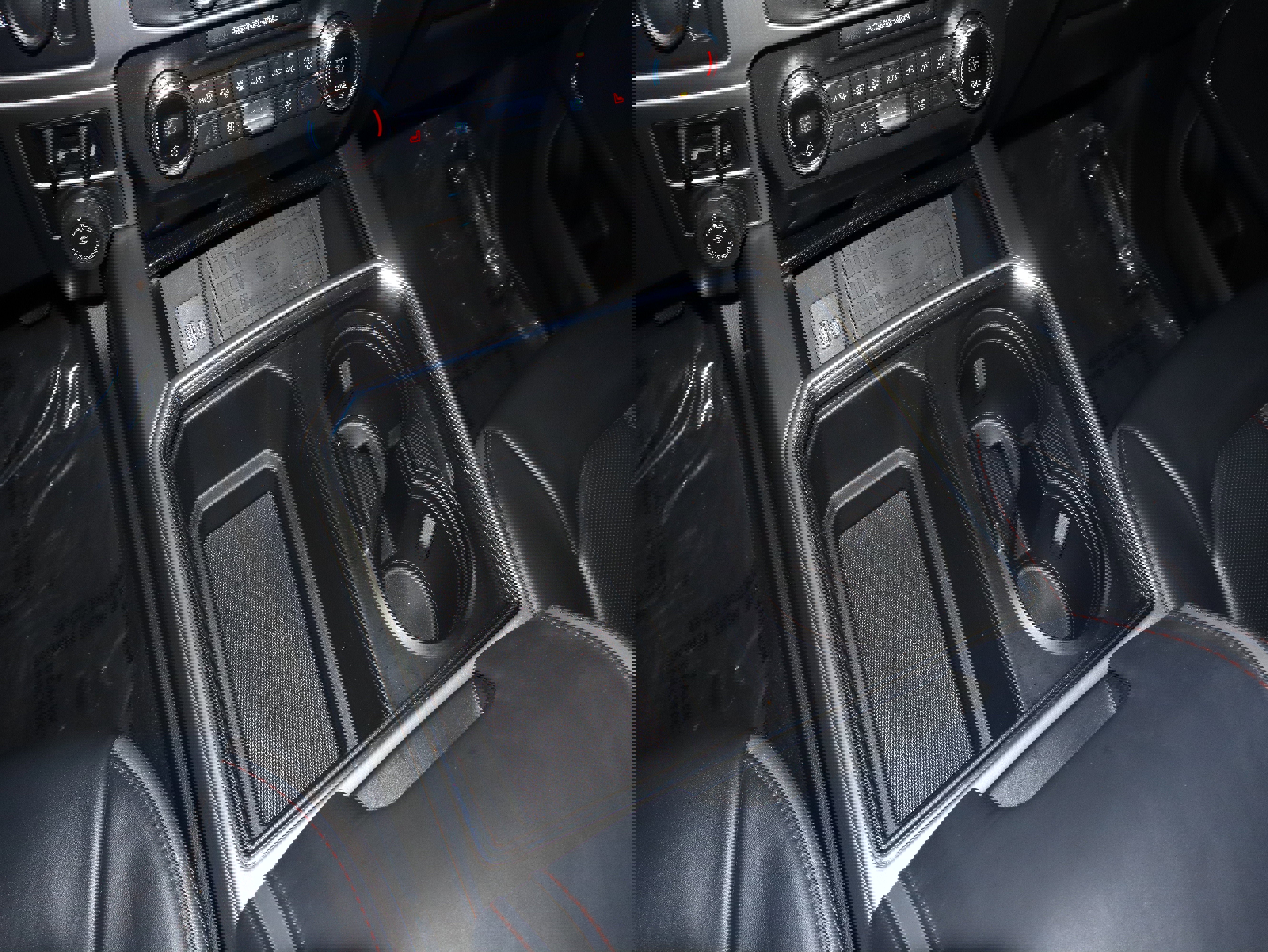 Used 2022 Ford F350 Platinum w/ Tremor Off-Road Package image 32