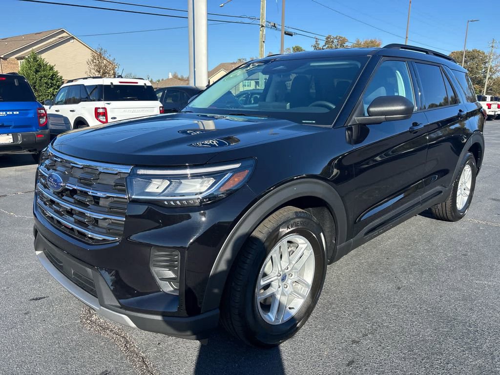 New 2026 Ford Explorer Active image 4