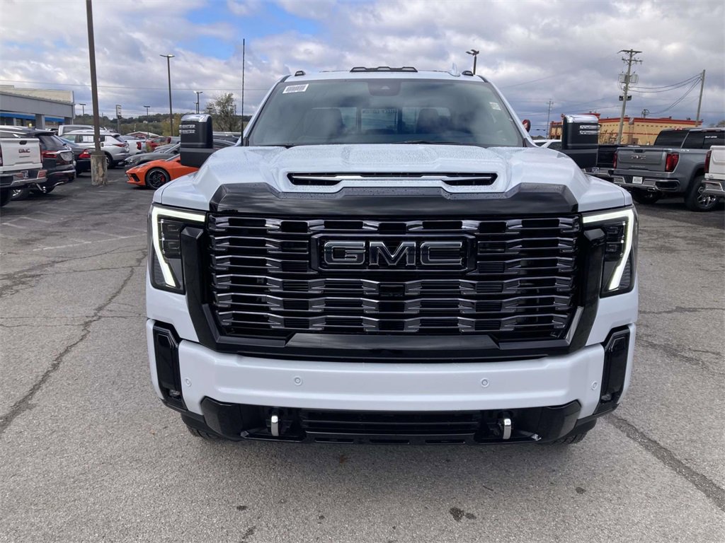New 2026 GMC Sierra 3500 Denali Ultimate image 9