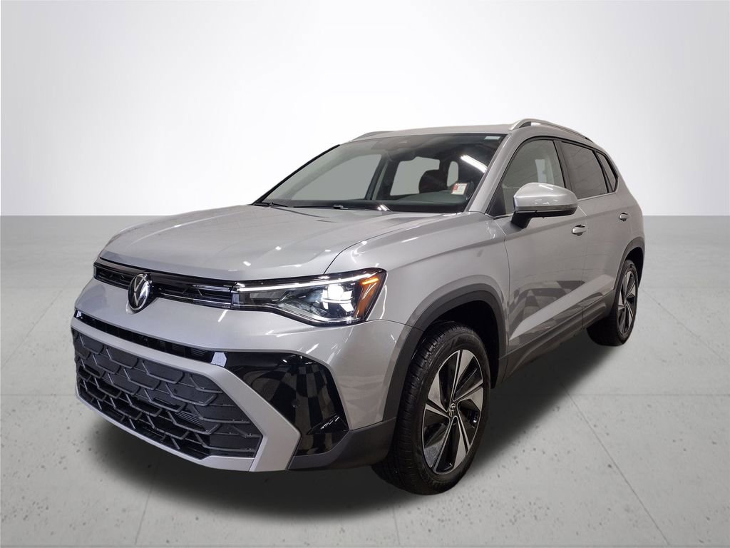 New 2025 Volkswagen Taos SE image 2