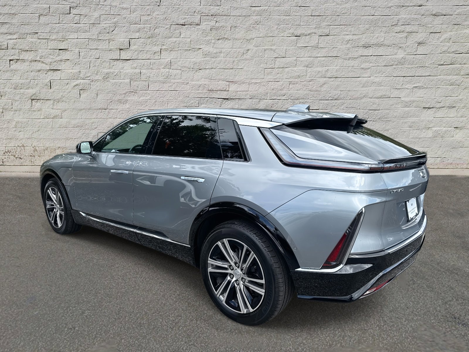 New 2025 Cadillac Lyriq Luxury image 8