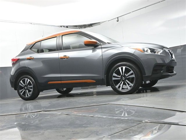 Used 2019 Nissan Kicks SV image 32