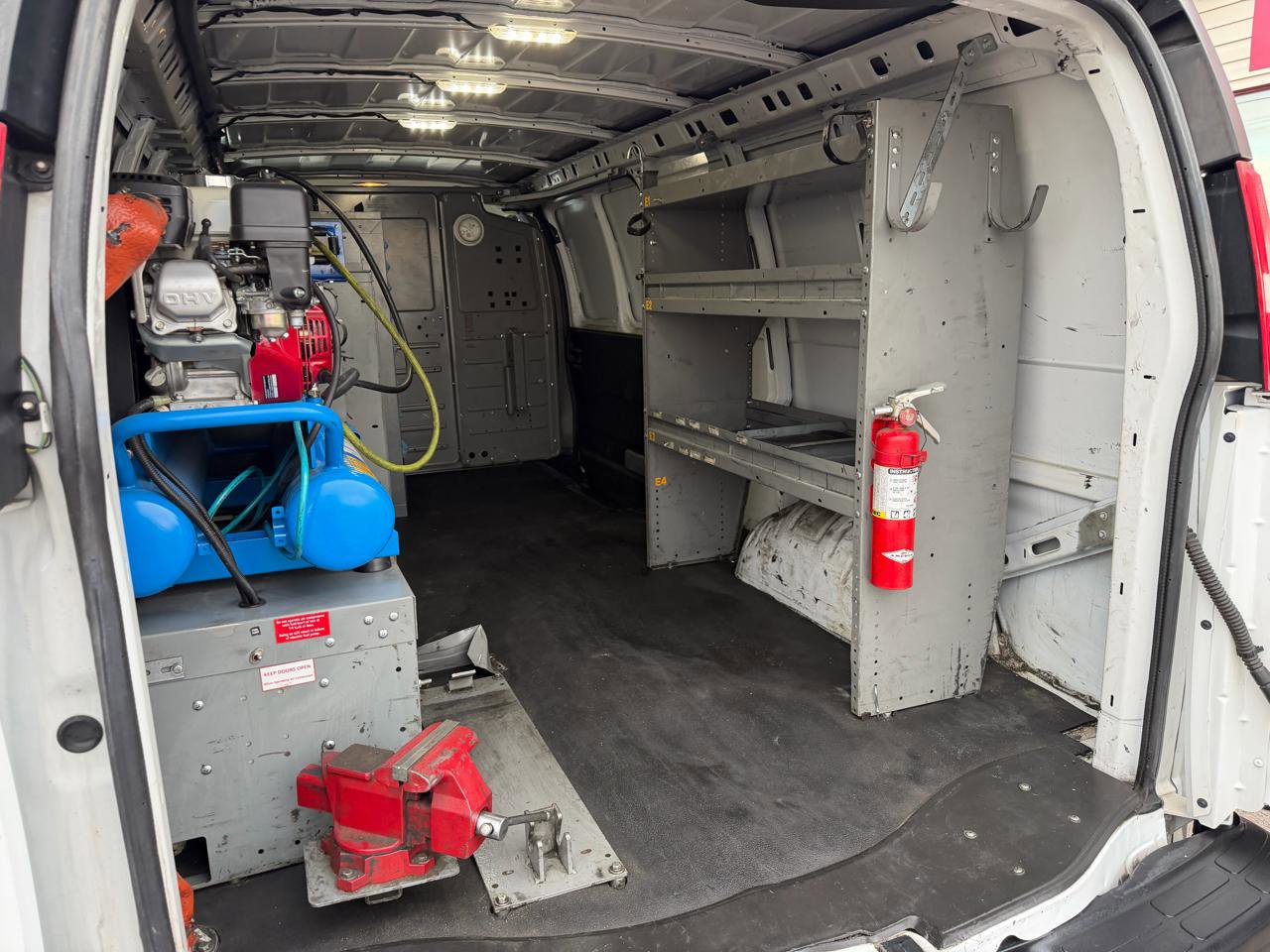 Used 2019 Chevrolet Express 3500 Extended w/ Driver Convenience Package image 26