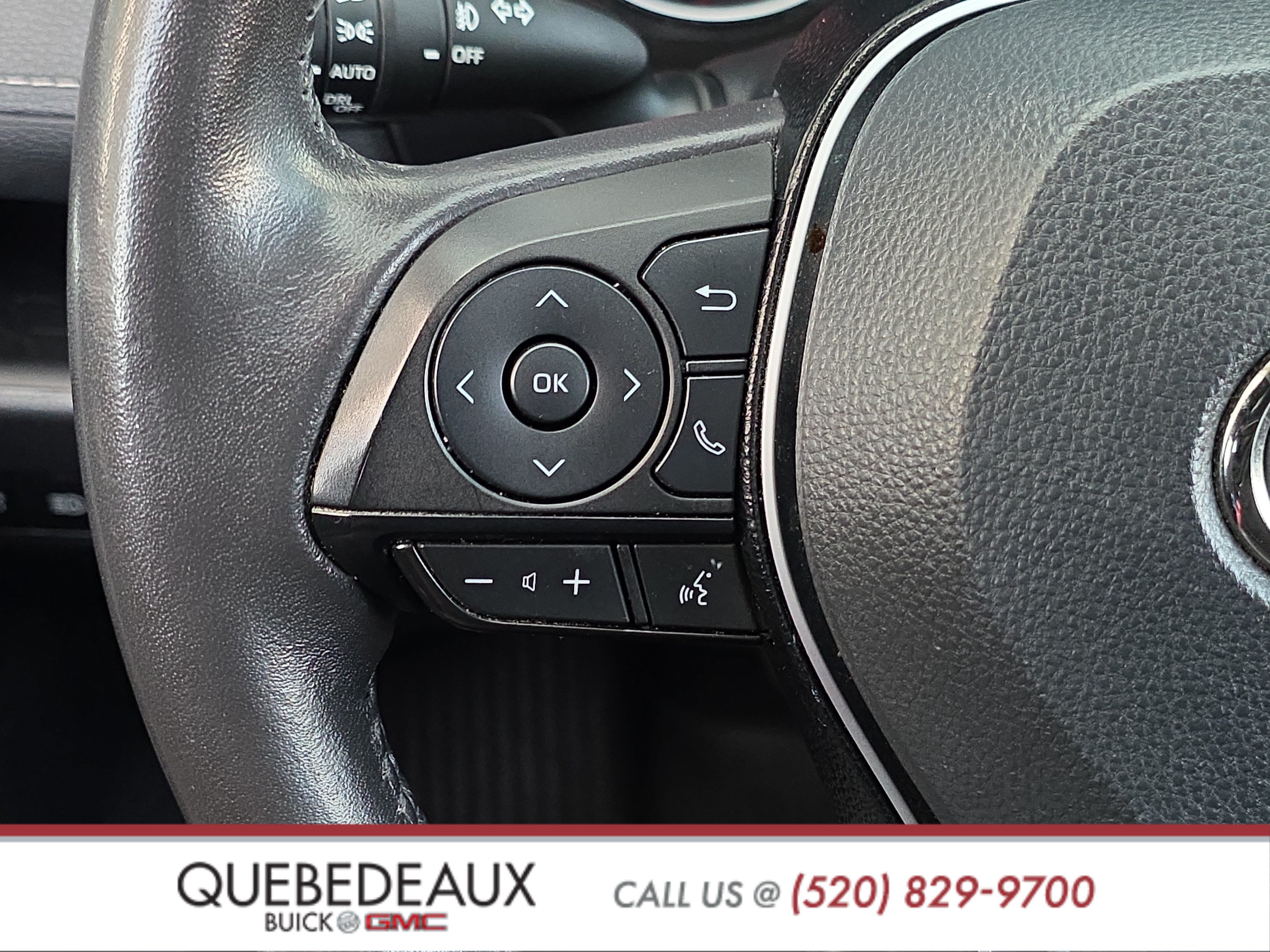 Used 2022 Toyota RAV4 XLE Premium FWD image 15