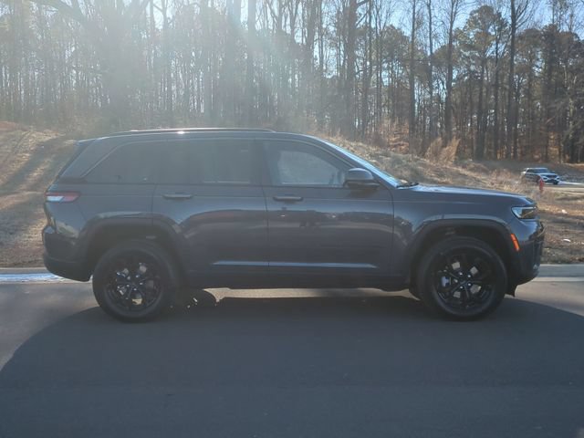 New 2026 Jeep Grand Cherokee Altitude AWD/4WD image 14