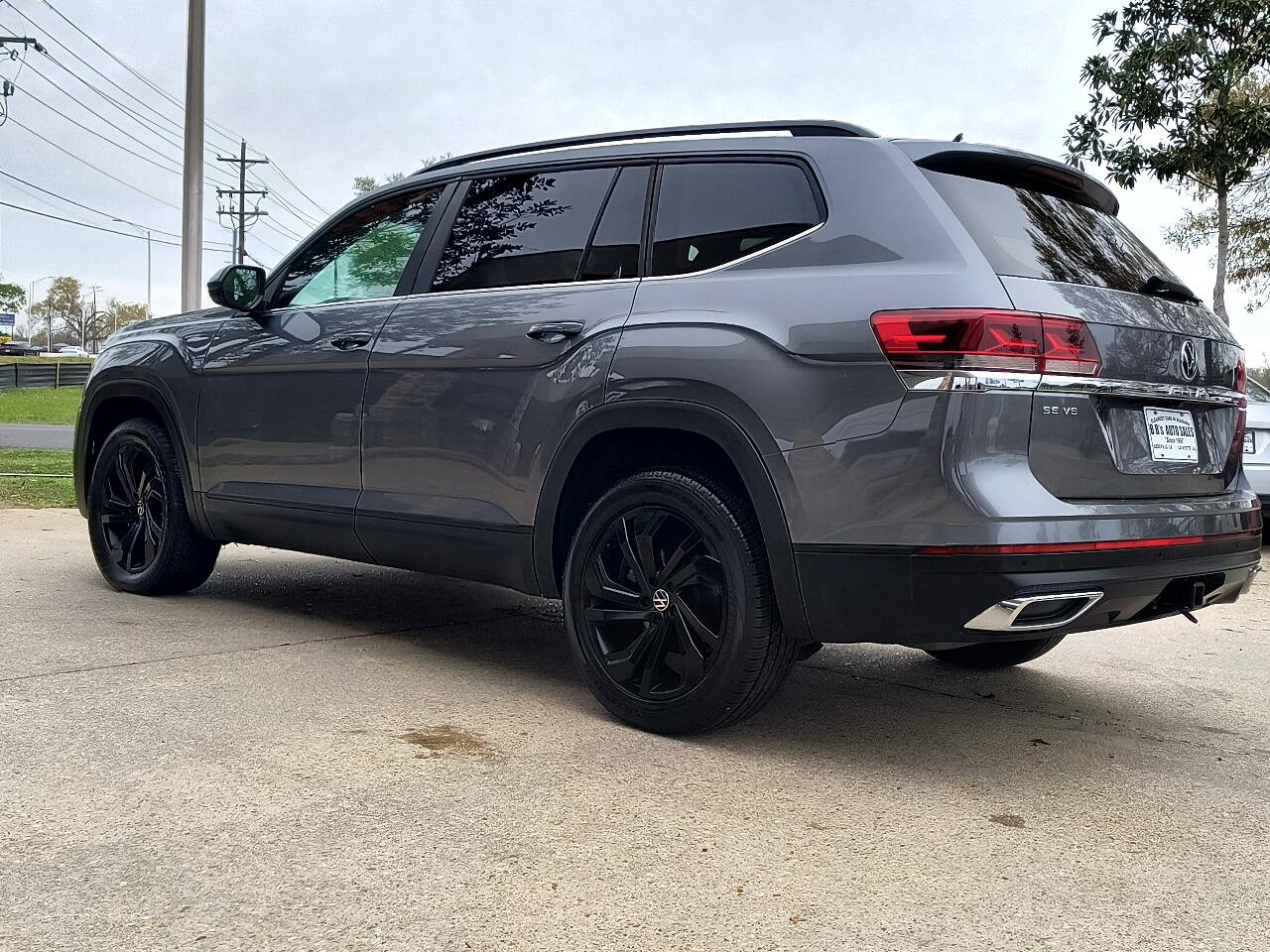 Used 2022 Volkswagen Atlas SE image 4