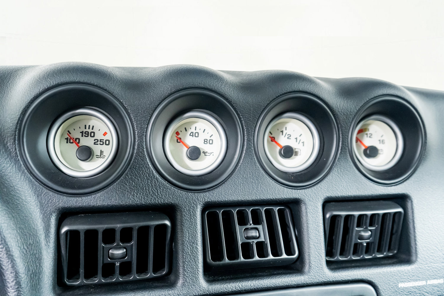 Used 2002 Dodge Viper GTS image 36