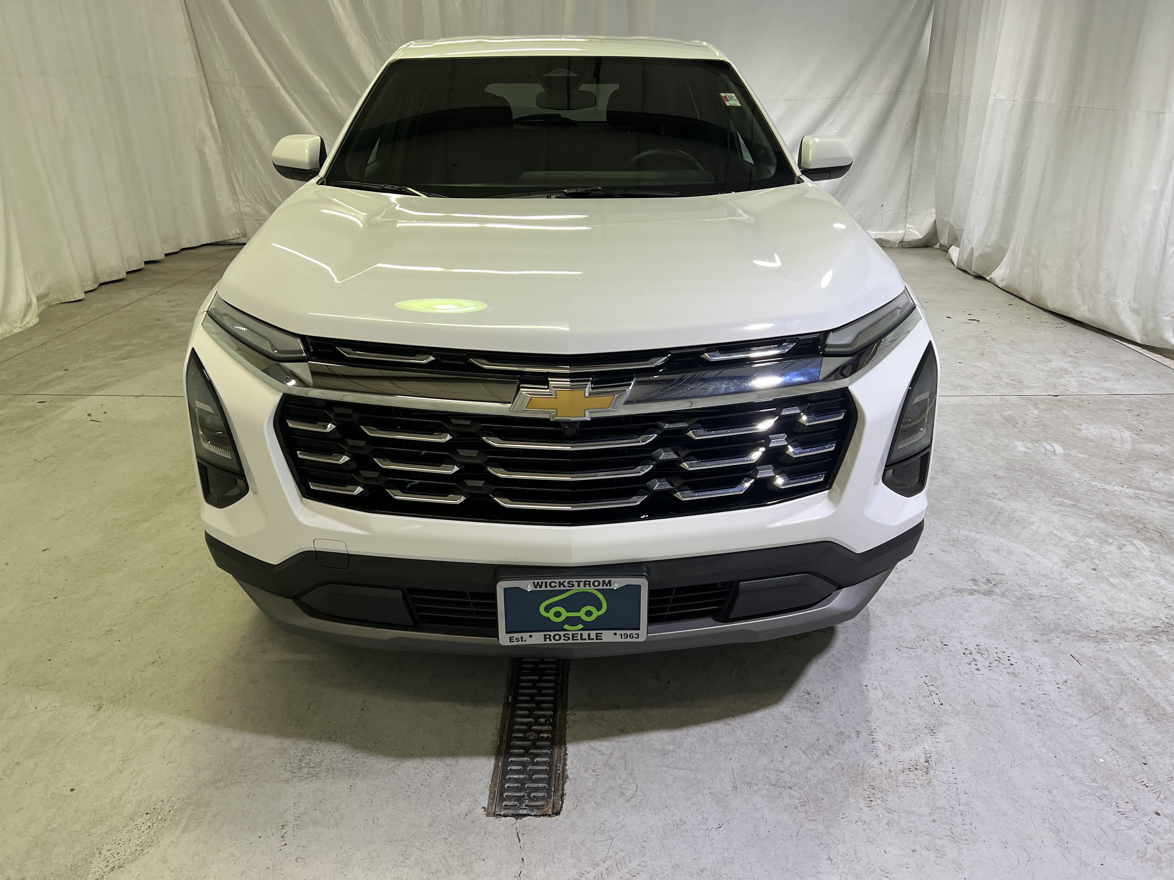 Certified 2026 Chevrolet Equinox LT w/ Convenience Package II AWD/4WD image 3