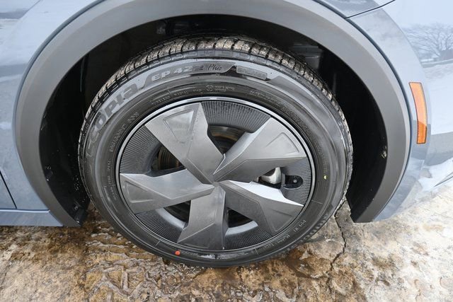 Used 2023 Toyota Prius LE image 11