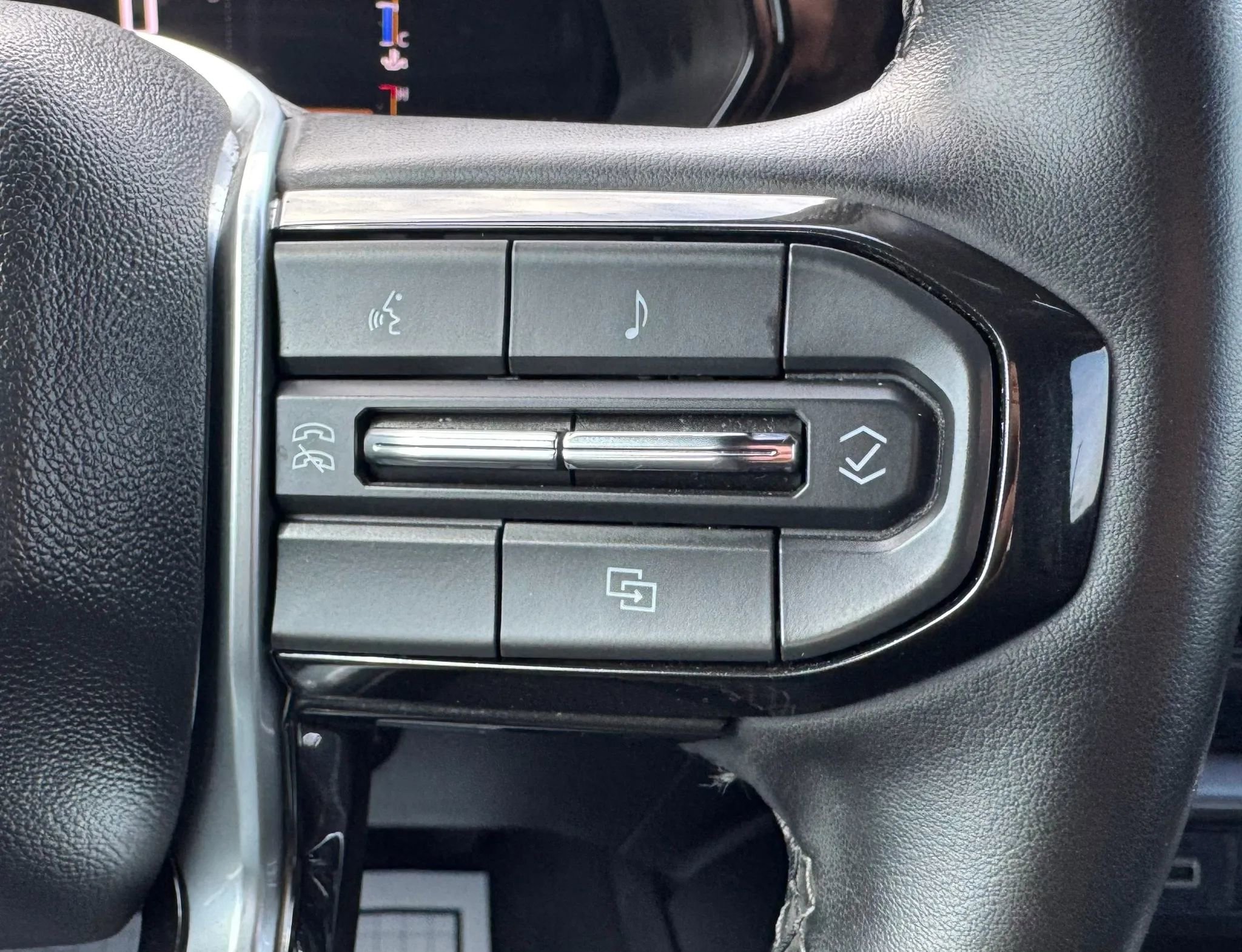 Used 2023 Chevrolet Colorado LT w/ LT Convenience Package RWD image 45