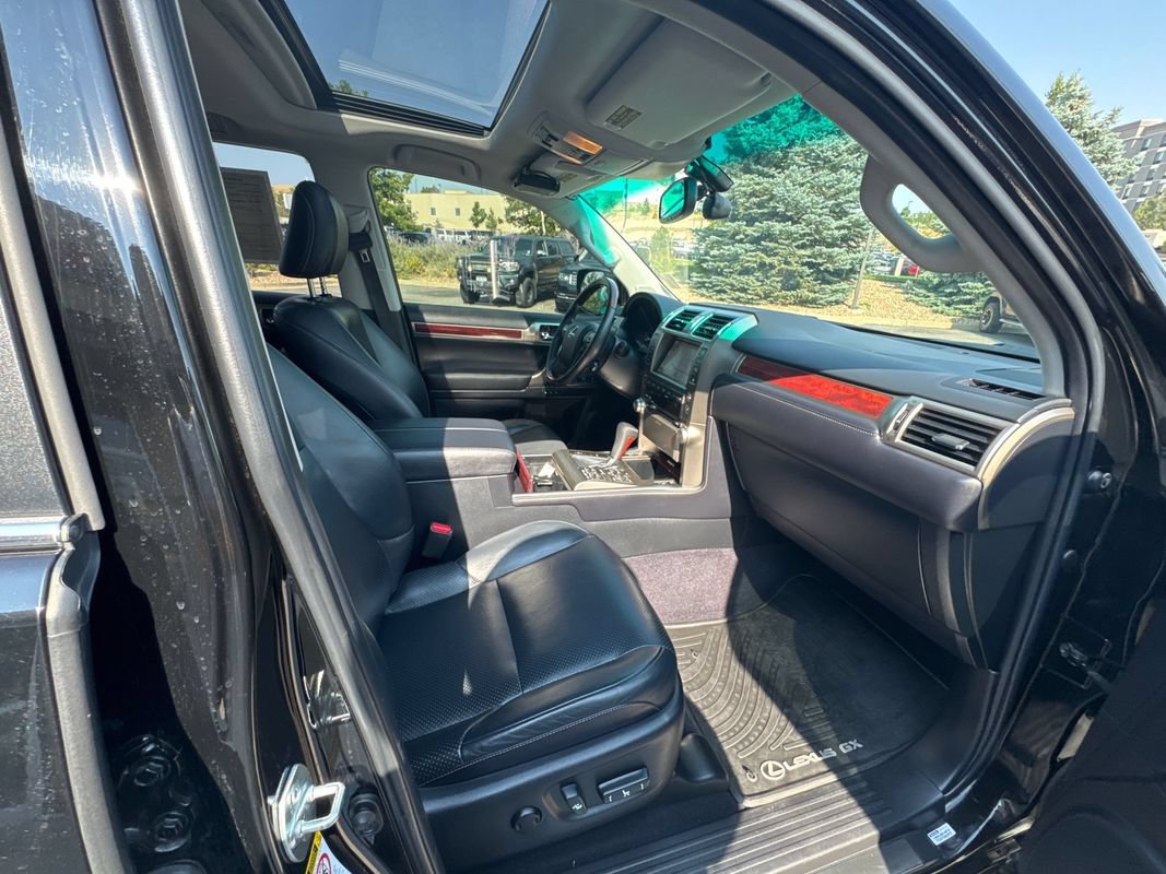 Used 2013 Lexus GX 460 Premium AWD/4WD image 16